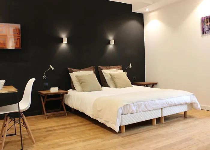 Le Cayrols Holiday home